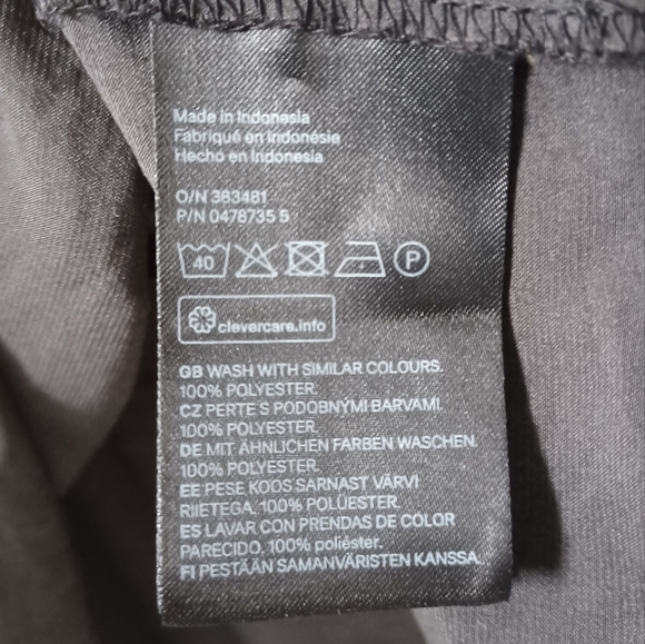 H&M button down satin blouse top shirt - Picture 5 of 5